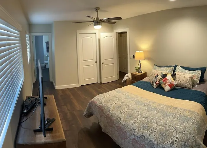 Bluejay Woods Retreat Holiday home