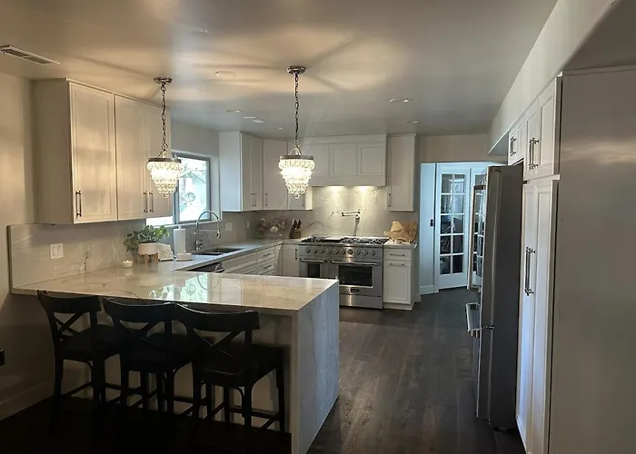 Bluejay Woods Retreat *
